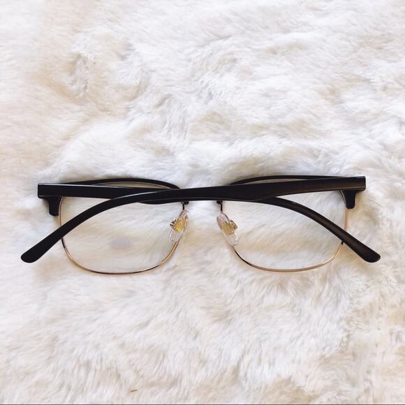 Sara Black Reader Blue Light Computer Glasses - Picture 10 of 11